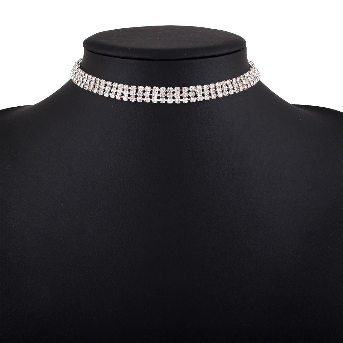 Colar Feminino de Strass Luxuoso