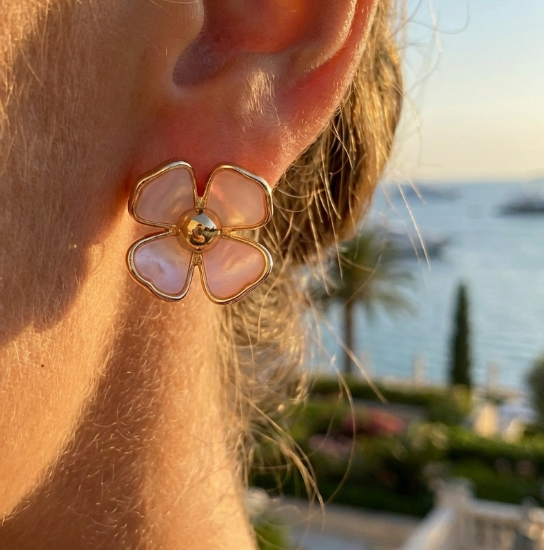 Brincos Florais Retrô com Esmaltação (Drip Oil), Design de Quatro Pétalas em Aço Inoxidável